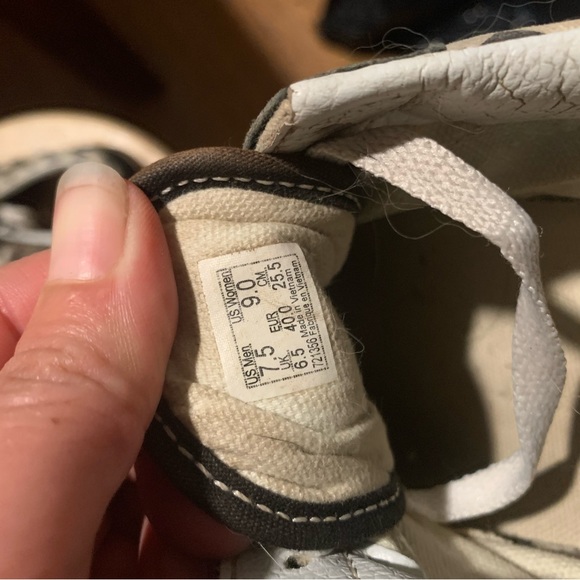 2 pairs of Vans used 7.5 - Picture 12 of 13